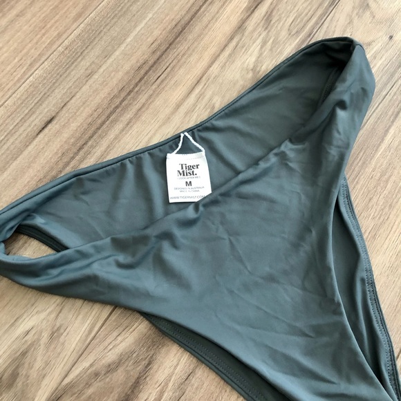 TIGER MIST BIKINI BOTTOMS - Picture 2 of 6